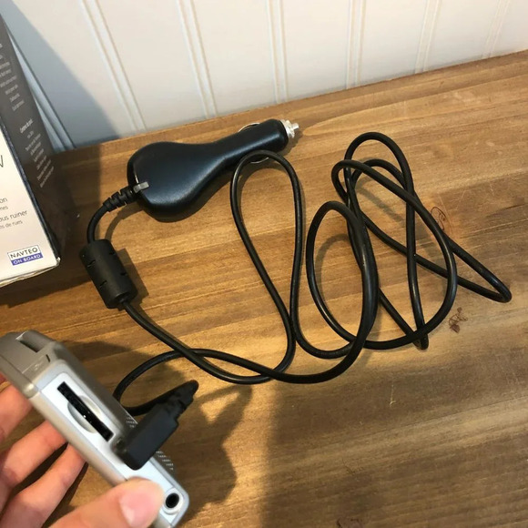 Garmin Nuvi 260W Car GPS System USED - Picture 6 of 7